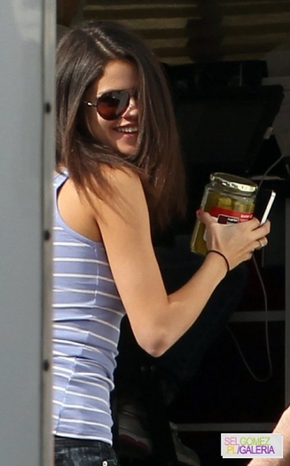 normal_002%7E29 - 9 03 2012 The fourth day on the set