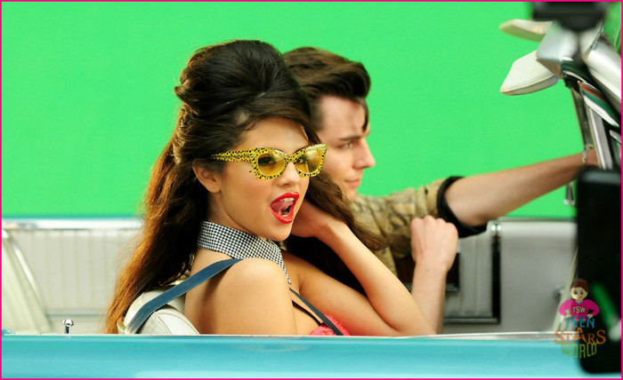 Selena-Gomez-Love-You-Like-A-Love-Song-VIDEO-SHOOT-PICS-15 - selena gomez