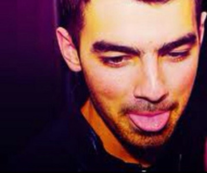 Pacat...k esti frumoasa.:x