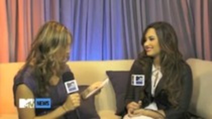 Demi Lovato Answers Rapid-Fire Twitter Questions (26)