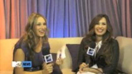 Demi Lovato Answers Rapid-Fire Twitter Questions (108)