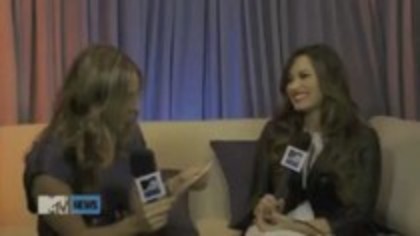 Demi Lovato Answers Rapid-Fire Twitter Questions (113)