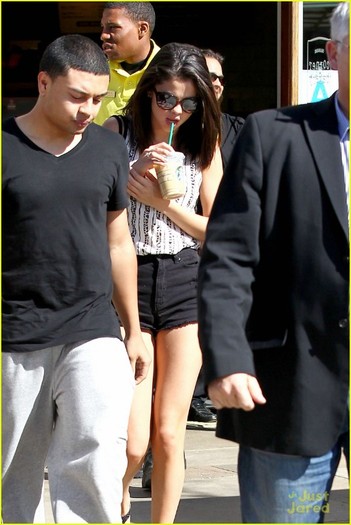 justin-bieber-selena-gomez-menchies-05