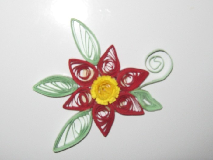 magnet frigider floare 1 - quilling