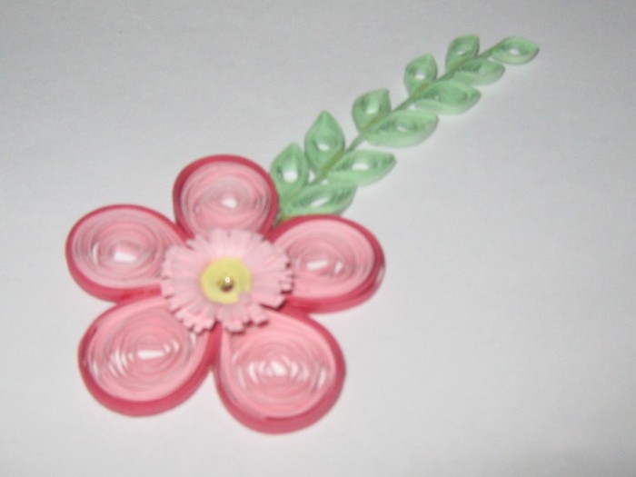 magnet frigider floare 3 - quilling