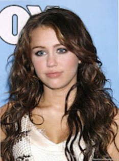 мιℓєу ¢уяυѕ - x_X Miley Cyrus x_X Despre ea x_X