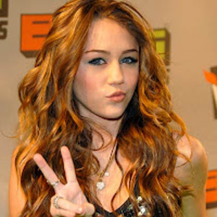 мιℓєу ¢уяυѕ - x_X Miley Cyrus x_X Despre ea x_X