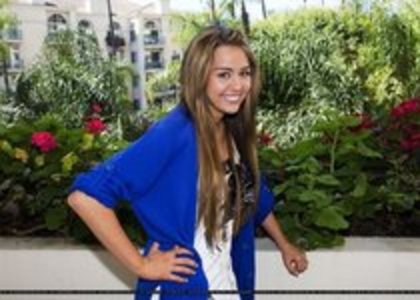 мιℓєу ¢уяυѕ - x_X Miley Cyrus Sedinta foto 10 x_X