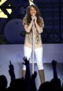 мιℓєу ¢уяυѕ (5) - x_X Miley Cyrus Performing The Climb at the 2009 CMA x_X