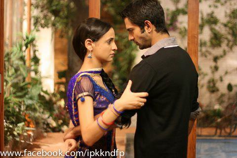 13 (5) - Iss Pyaar Ko Kya Naam Doon - Picture Gallery I
