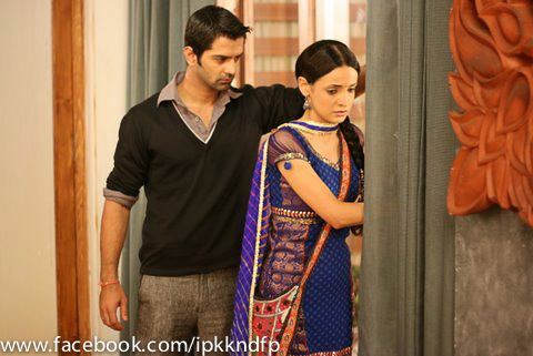 13 (8) - Iss Pyaar Ko Kya Naam Doon - Picture Gallery I