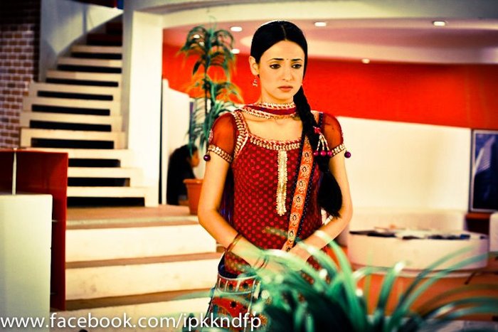 13 (58) - Iss Pyaar Ko Kya Naam Doon - Picture Gallery I