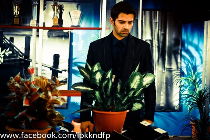 13 (65) - Iss Pyaar Ko Kya Naam Doon - Picture Gallery I