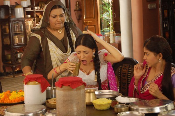 14 (15) - Iss Pyaar Ko Kya Naam Doon - Picture Gallery I