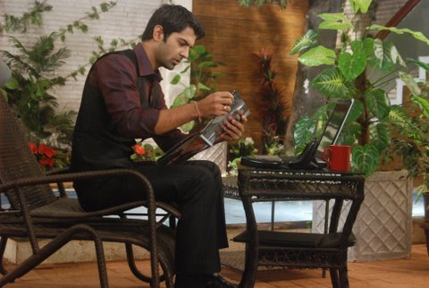 14 (52) - Iss Pyaar Ko Kya Naam Doon - Picture Gallery I