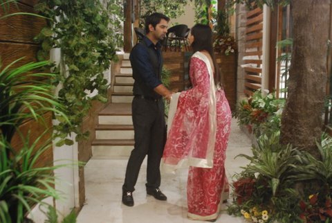 14 (74) - Iss Pyaar Ko Kya Naam Doon - Picture Gallery I