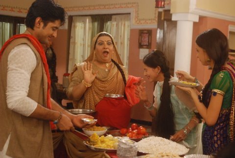 14 (107) - Iss Pyaar Ko Kya Naam Doon - Picture Gallery I