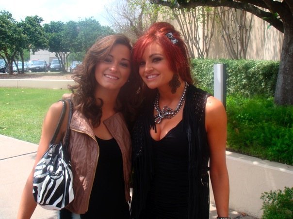 maria-kanellis-with-her-sister2-janny-kanellis4