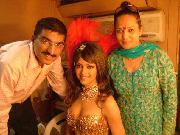 431580_180309662084582_136302316485317_277444_185691907_n