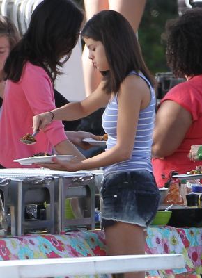 normal_Onset9thMarch_33 - Zz-On the set of Spring Breakers March 9 2012 Selena Gomez