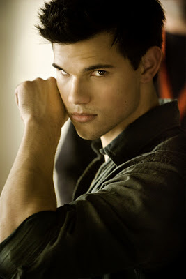 twilight-breaking-dawn-part-1-movie-image-taylor-lautner