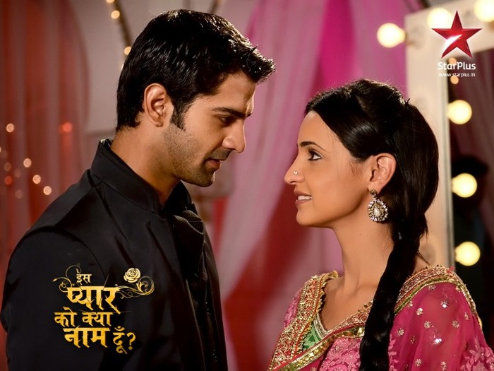 ♥ ♥ ♥ ArHi ♥ ♥ ♥ - Iss Pyaar Ko Kya Naam Doon - Wallpapers