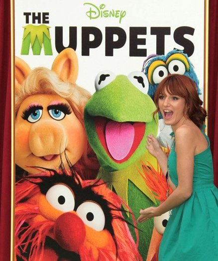  - Bella Thorne la premiera Muppets