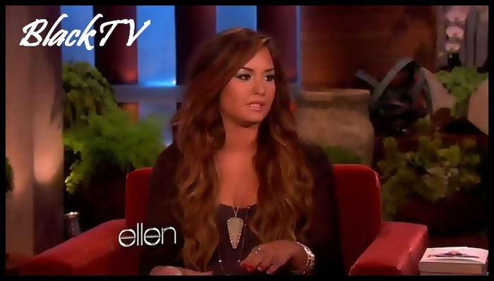 Imi pare rau. Stiu cum e sa traiesti fara parinti, in special fara mama.