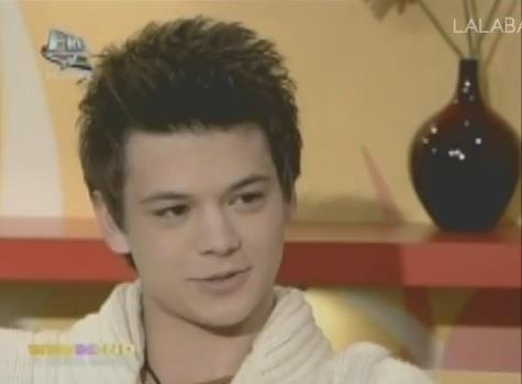 x. BWWA ROMANTICULE .. SA NU`TI CADA DINTII :@ - x_-O02Cand Trandafirii Mor-LIFE