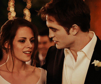 x. K: Haii ce se intampla ? R : Nimick Iubit-o KIss .. - x_-O02Cand Trandafirii Mor-LIFE