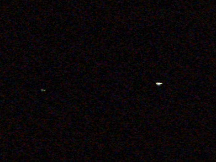 2 planete(Venus si Jupiter)