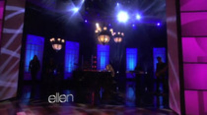 Demi Lovato Performs Skyscraper on the Ellen Show (1)
