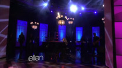Demi Lovato Performs Skyscraper on the Ellen Show (3) - Demilush - Demi Lovato Performs Skyscraper on the Ellen Show Part oo1