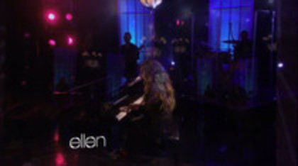 Demi Lovato Performs Skyscraper on the Ellen Show (6) - Demilush - Demi Lovato Performs Skyscraper on the Ellen Show Part oo1