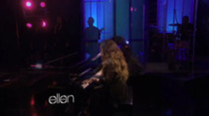 Demi Lovato Performs Skyscraper on the Ellen Show (15)