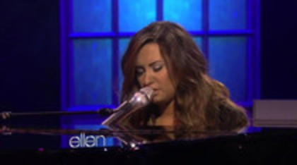 Demi Lovato Performs Skyscraper on the Ellen Show (36)