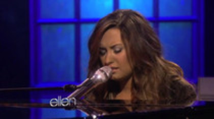 Demi Lovato Performs Skyscraper on the Ellen Show (43)