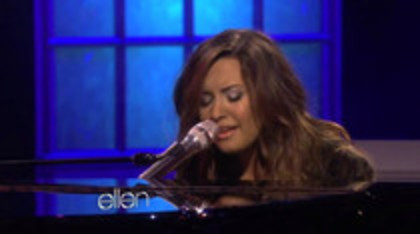 Demi Lovato Performs Skyscraper on the Ellen Show (79) - Demilush - Demi Lovato Performs Skyscraper on the Ellen Show Part oo1