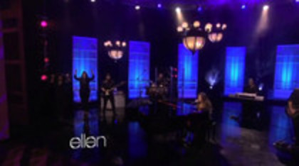 Demi Lovato Performs Skyscraper on the Ellen Show (163)