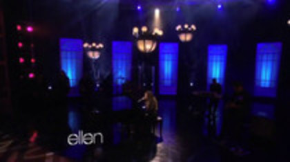 Demi Lovato Performs Skyscraper on the Ellen Show (298)