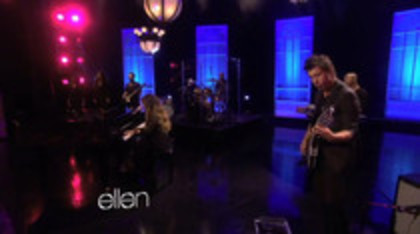 Demi Lovato Performs Skyscraper on the Ellen Show (357)