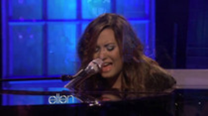 Demi Lovato Performs Skyscraper on the Ellen Show (480) - Demilush - Demi Lovato Performs Skyscraper on the Ellen Show Part oo2