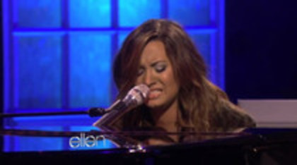 Demi Lovato Performs Skyscraper on the Ellen Show (483) - Demilush - Demi Lovato Performs Skyscraper on the Ellen Show Part oo2