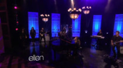 Demi Lovato Performs Skyscraper on the Ellen Show (512)