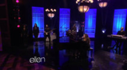 Demi Lovato Performs Skyscraper on the Ellen Show (518)