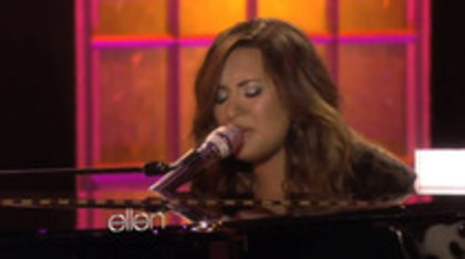 Demi Lovato Performs Skyscraper on the Ellen Show (580) - Demilush - Demi Lovato Performs Skyscraper on the Ellen Show Part oo2