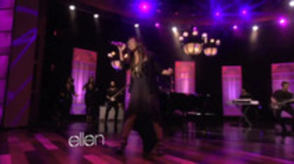 Demi Lovato Performs Skyscraper on the Ellen Show (649)
