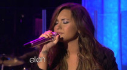 Demi Lovato Performs Skyscraper on the Ellen Show (707)