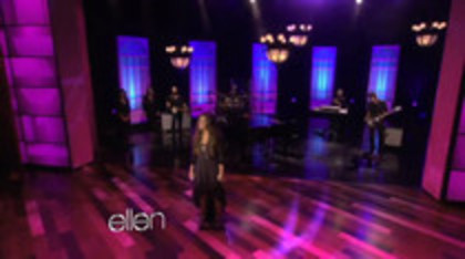 Demi Lovato Performs Skyscraper on the Ellen Show (714)