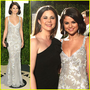 selena-gomez-vf-oscar-party - Selena Gomez Vanity Fair Oscar Party Pretty